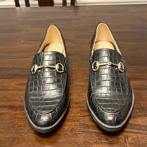 Black flats size 8.5, never worn